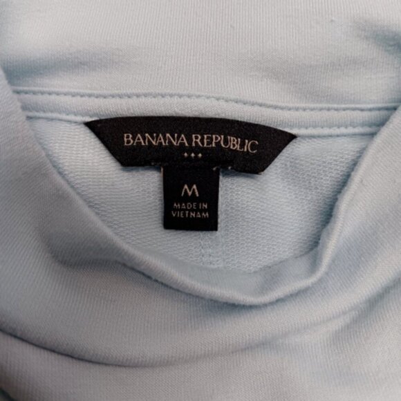 Banana Republic Ladies Medium Over Sized Mock Neck Banded Hem Tee Light Blue GUC - Picture 8 of 9